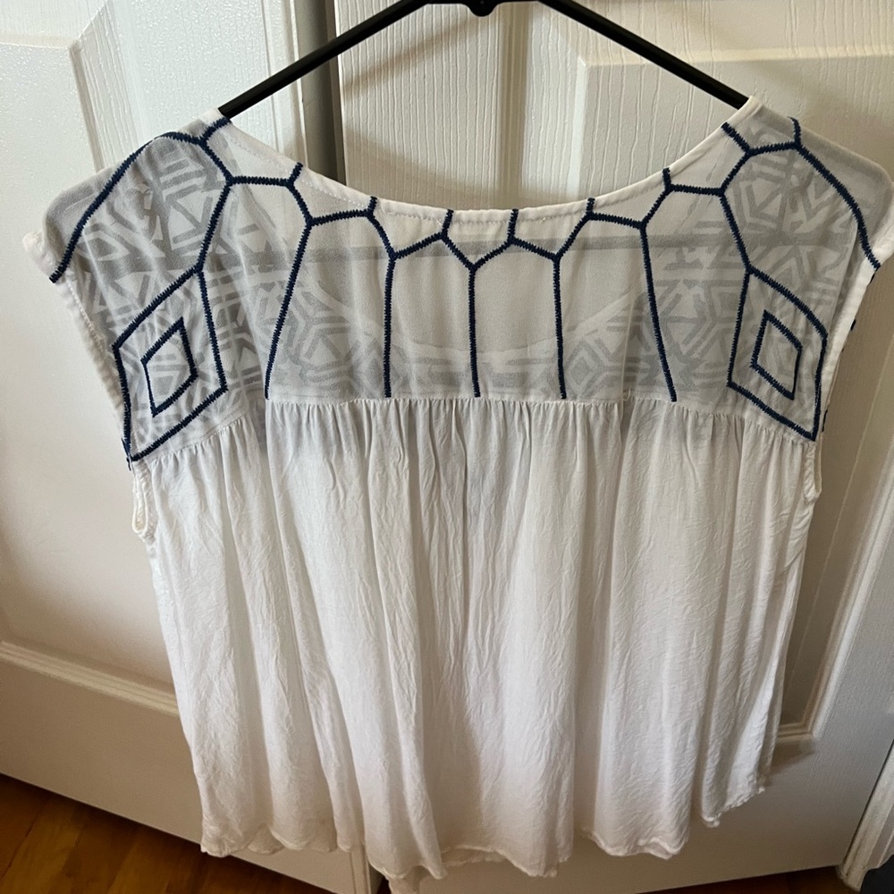 Geometric top - Picture 2 of 4